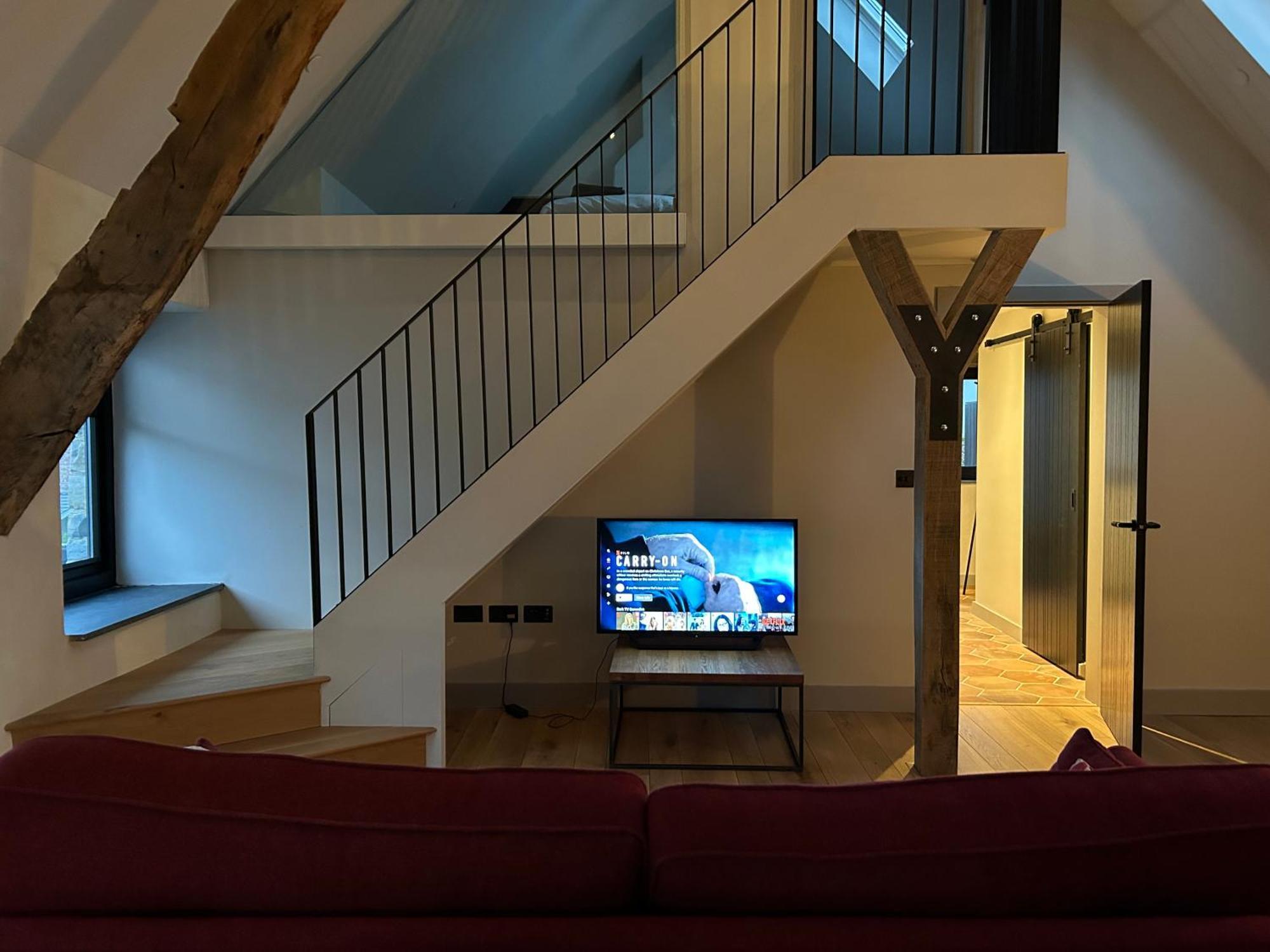 2 Cruck Cottage,